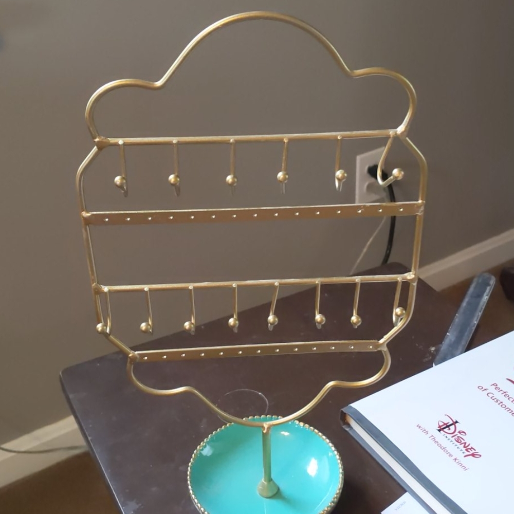 Jewelry holder